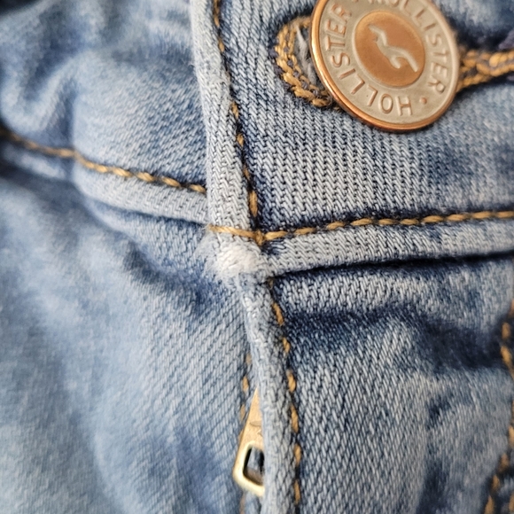 Hollister Jeans - Picture 3 of 5